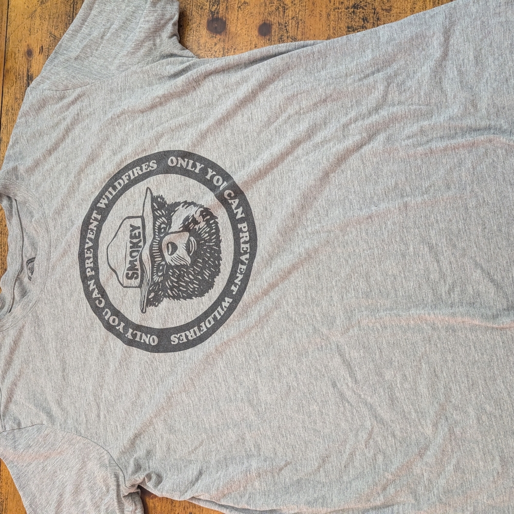 Smokey Bear Graphic Gray T-Shirt